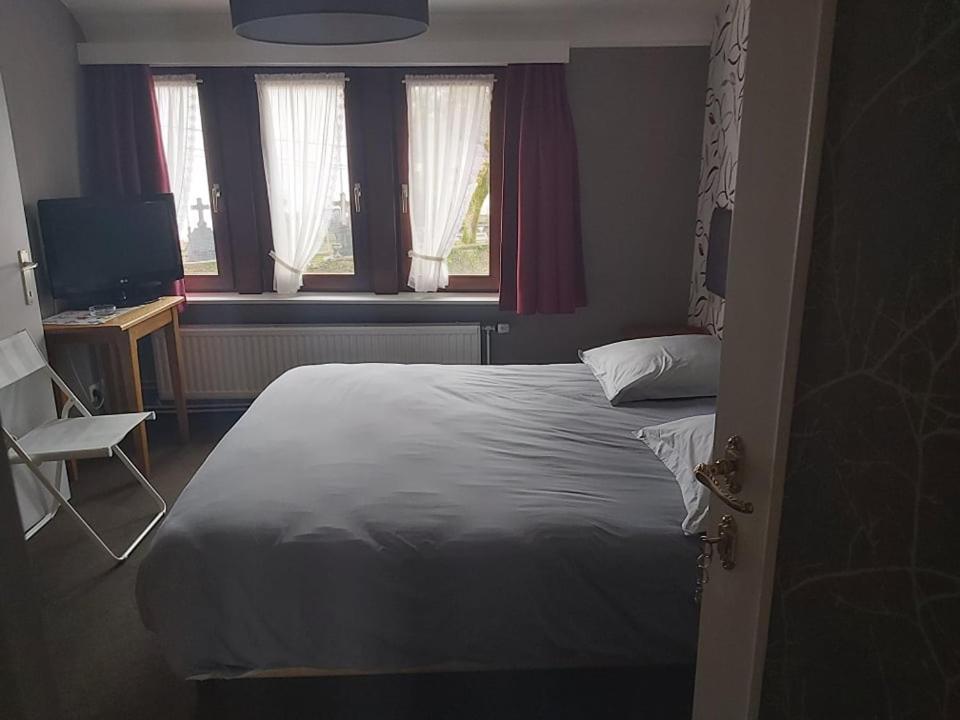 Hotel Des Roches Cugnon Buitenkant foto